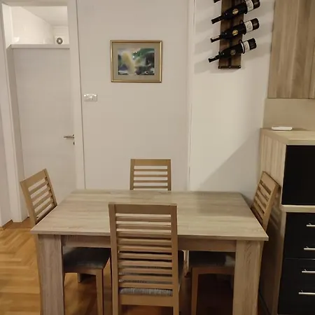 Mila דירה באניה לוקה